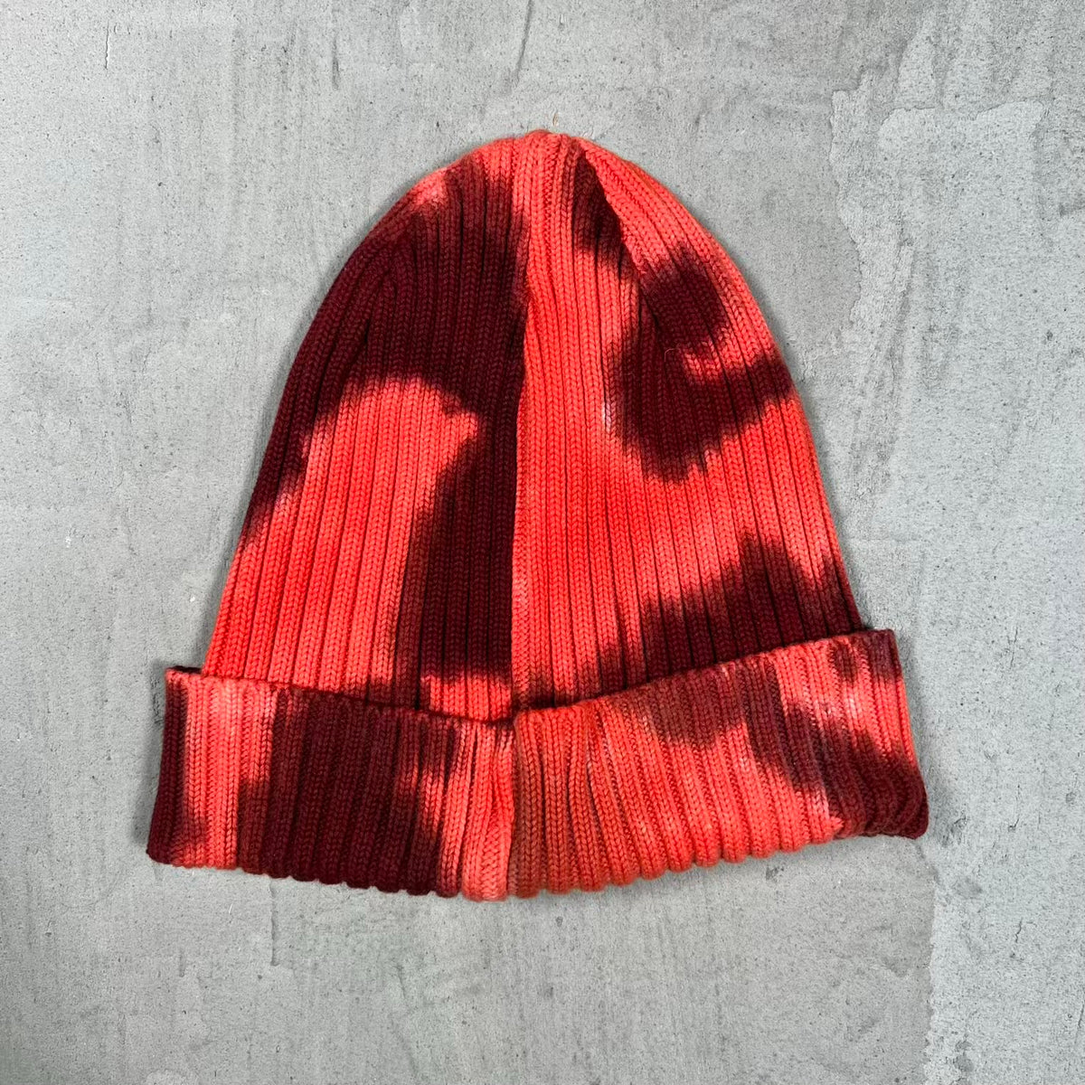 Supreme Overdyed Splatter Red Beanie (2024) USED x18705