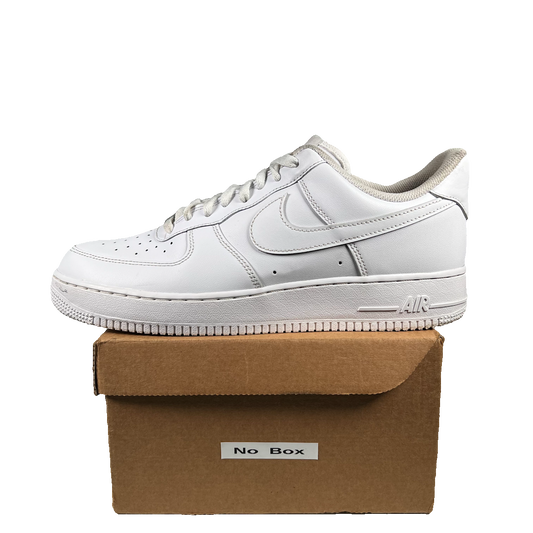 Nike Air Force White (2022) Size 11 USED S18910