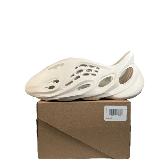 Yeezy Foam Runner Sand (2021) Size 11 USED s21566