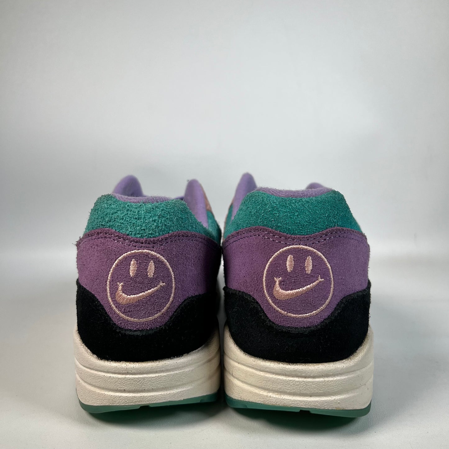 Nike Air Max 1 Have A Nike Day (2019) Size 8.5 USED s22516