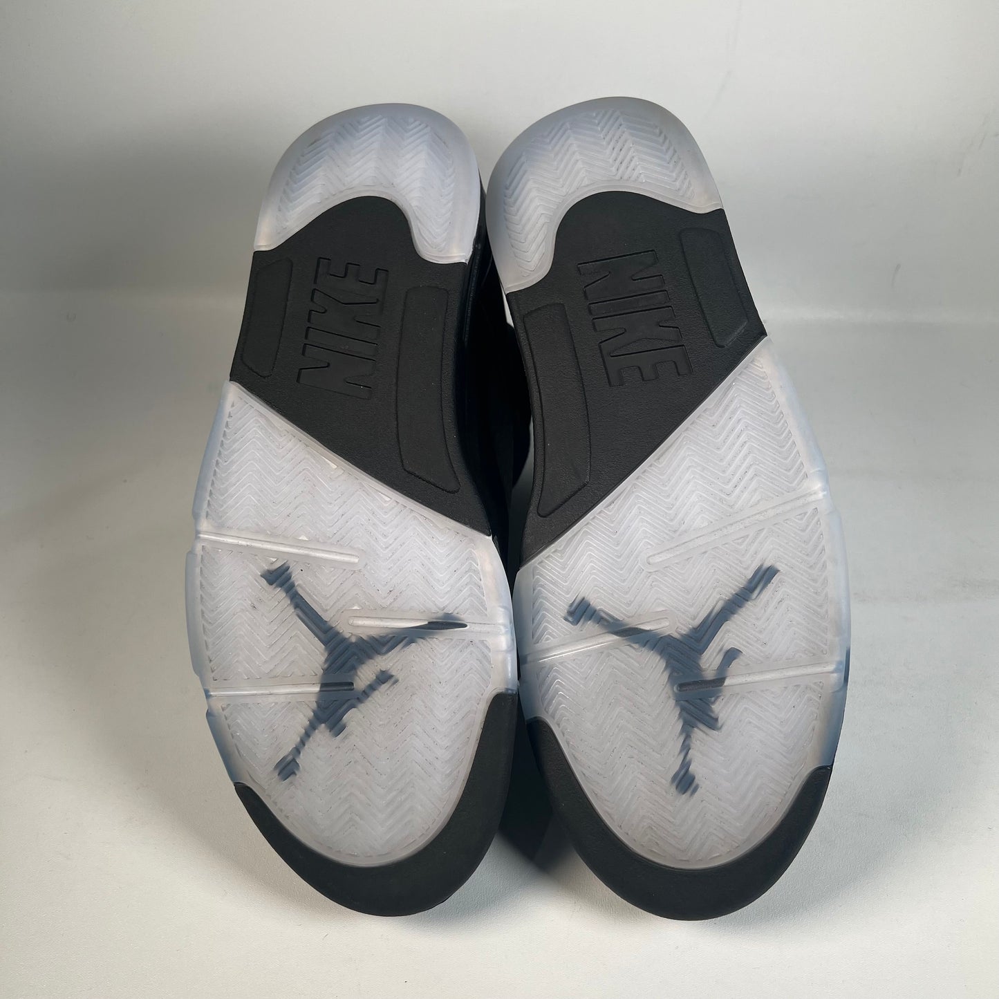 Jordan 5 Black Metallic Reimagined (2025) Size 11 USED s21322