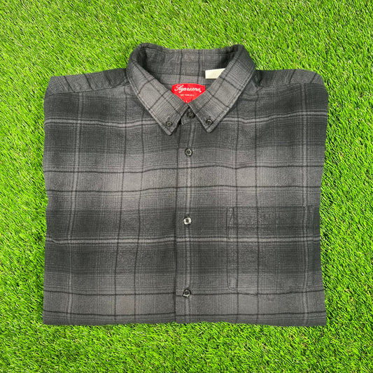Supreme Shadow Plaid Flannel Black Size Large USED x15898
