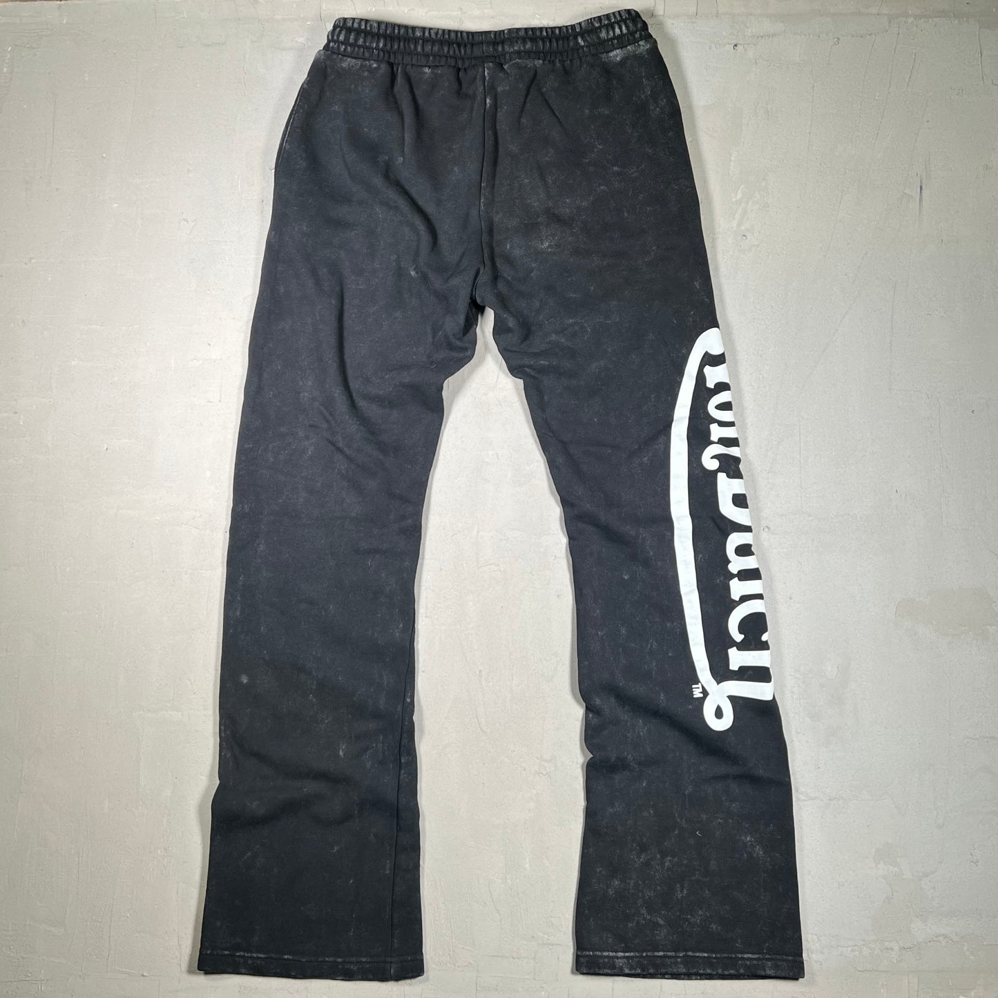 Von Dutch Black RhineStone Sweatpants Size Large USED x17240