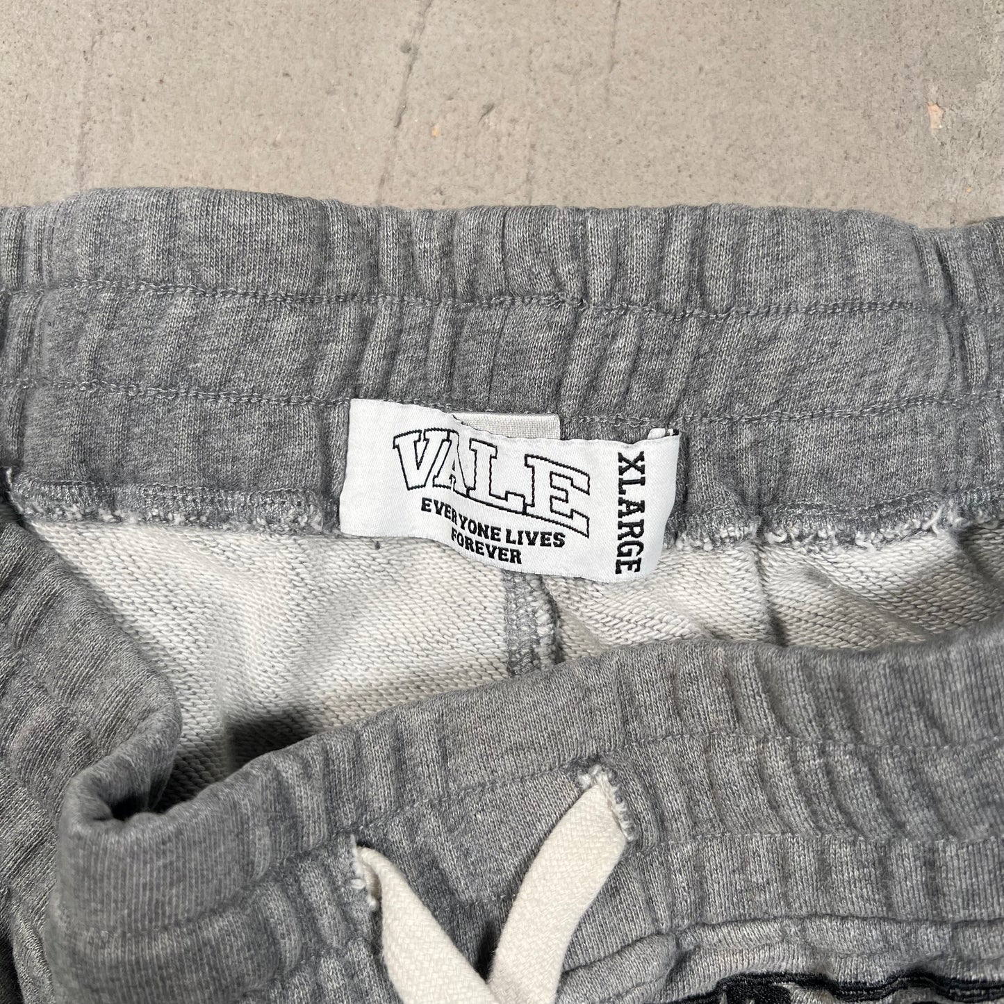Vale Vale State "VS" Grey/Black Embroidered Sweatpants Size XL USED x17588