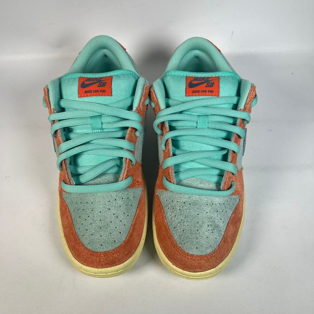 Nike SB Dunk Low Orange Emerald Rise (2023) Size 9.5 NEW s23367