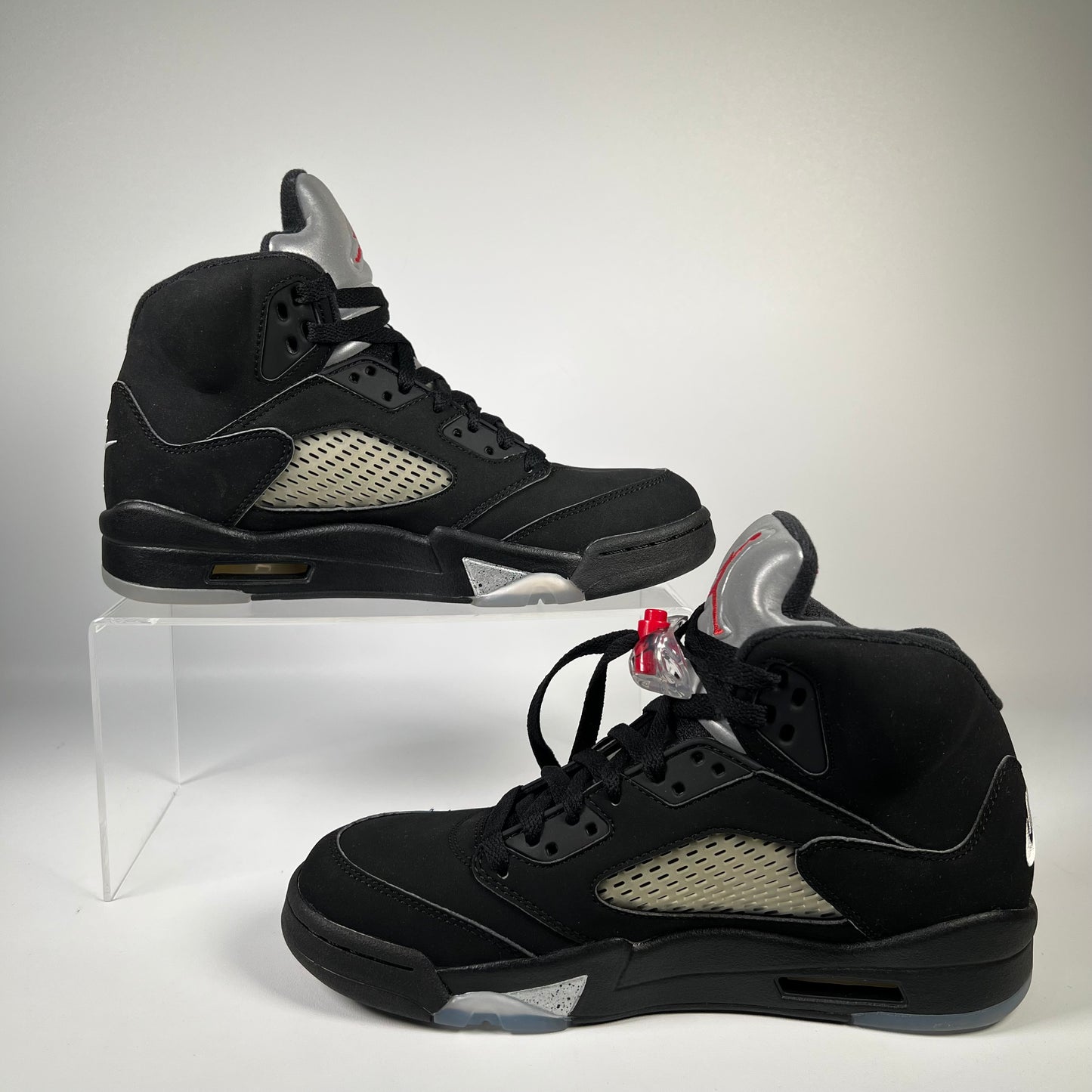 Jordan 5 Black Metallic (2016) Size 7.5 NEW s19198