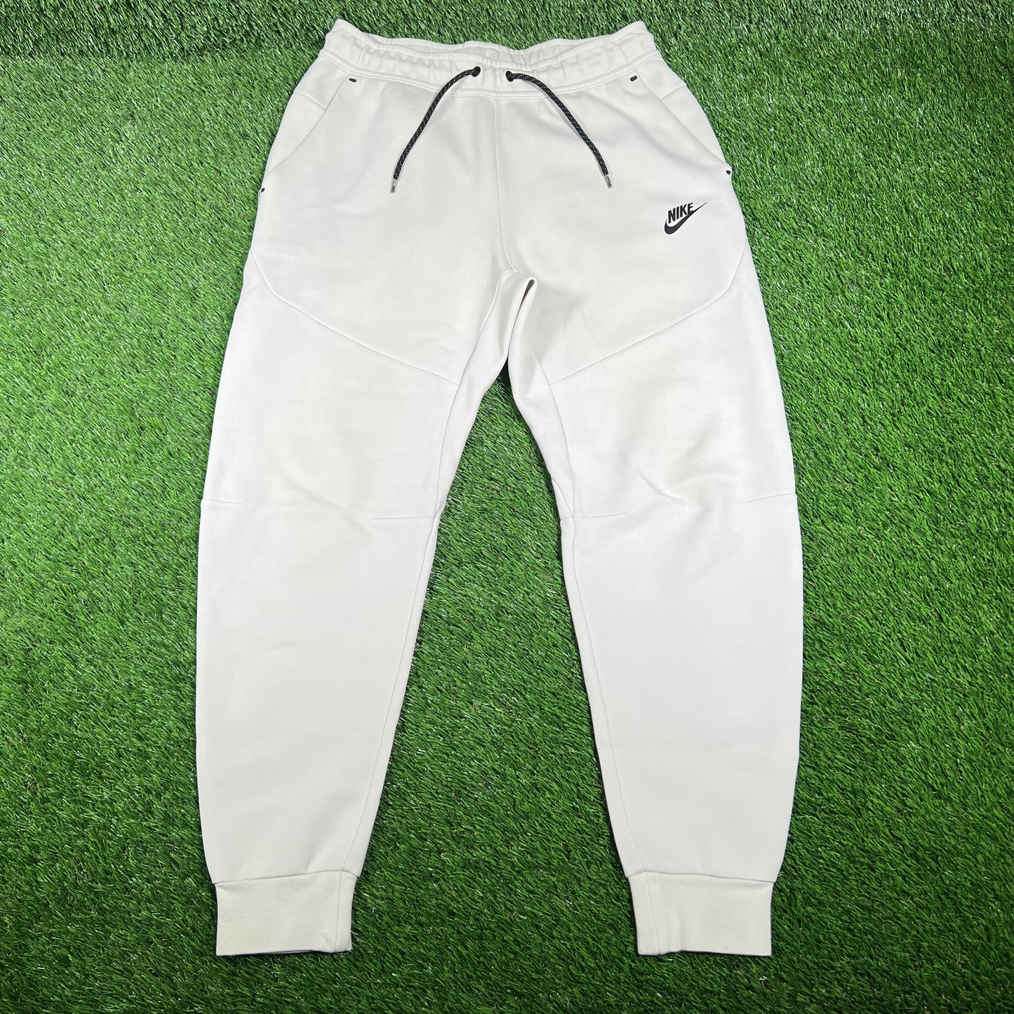 Nike Tech Cream Grey Pants Size Small USED v16838