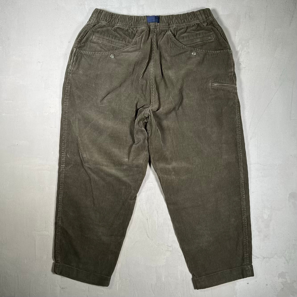 Pilgrim Dark Green Corduroy Pants Size Large USED v20179