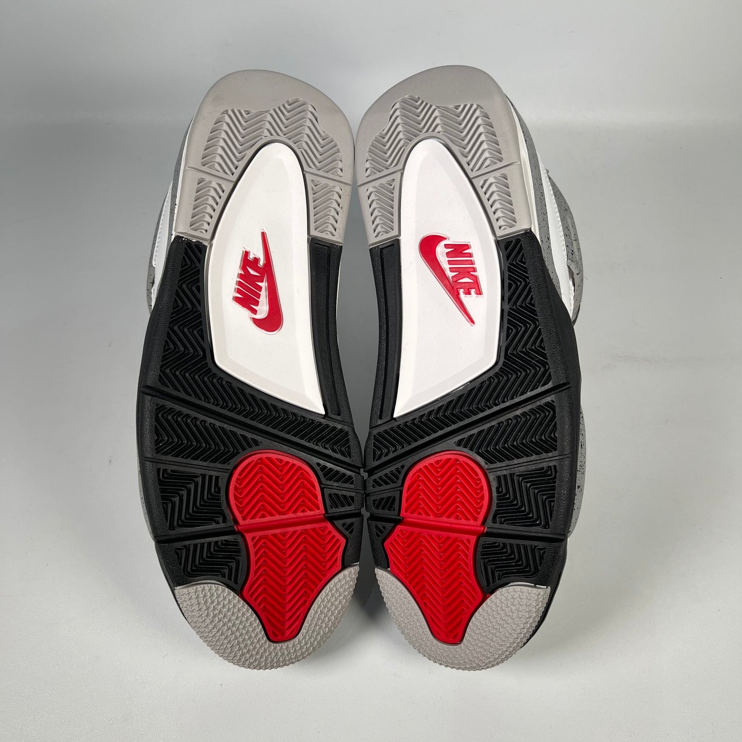 Jordan 4 White Cement (2025) Size 9.5 NEW s20241