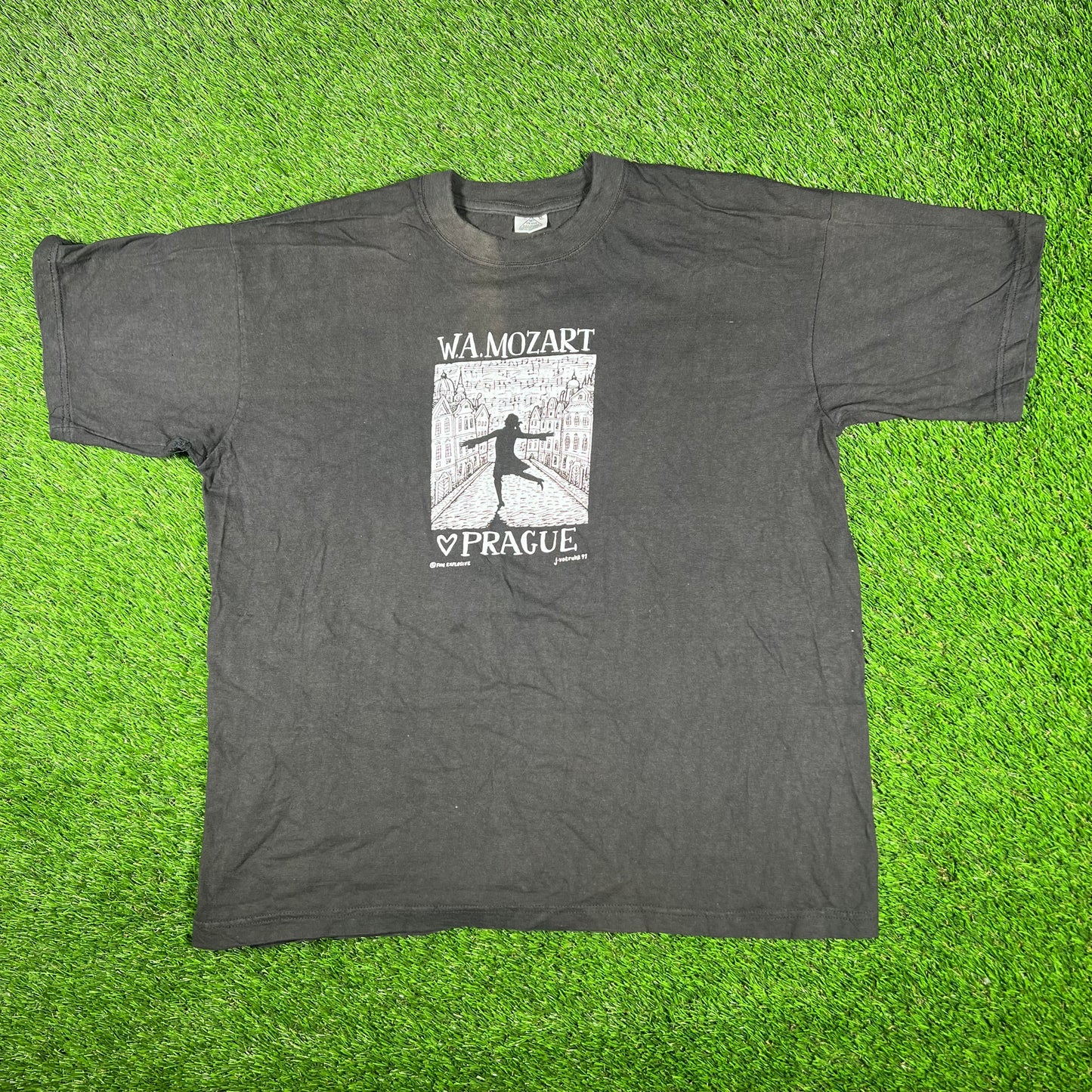 1991 Wa Mozart Prague Dancing in Street Black Tee Size XL USED v17204