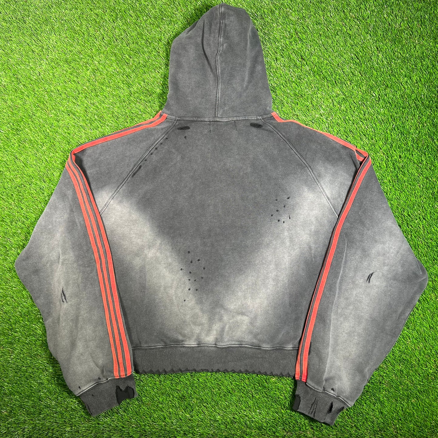 Vale "Valley Dreams" Angry Bee Black Striped Hoodie SIze XXL NEW x15653