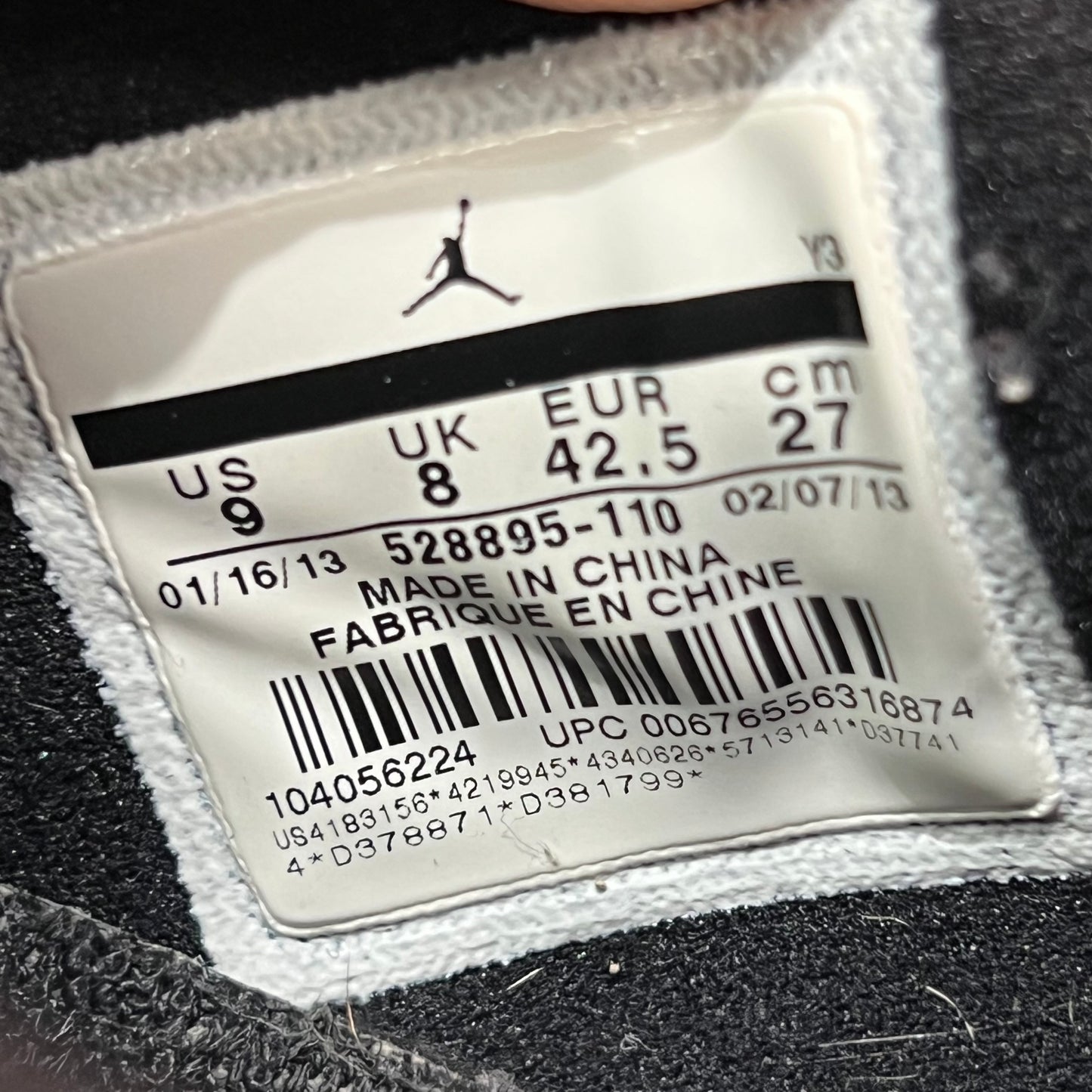 Jordan 11 Low Tuxedo (2013) Size 9 USED s21764