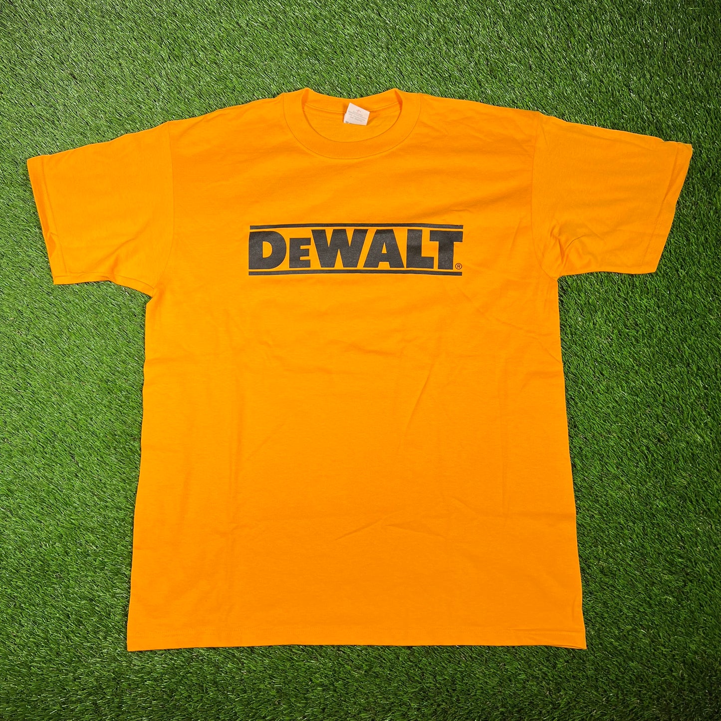 Y2K Dewalt Yellow Logo Tee Size Large USED v17498