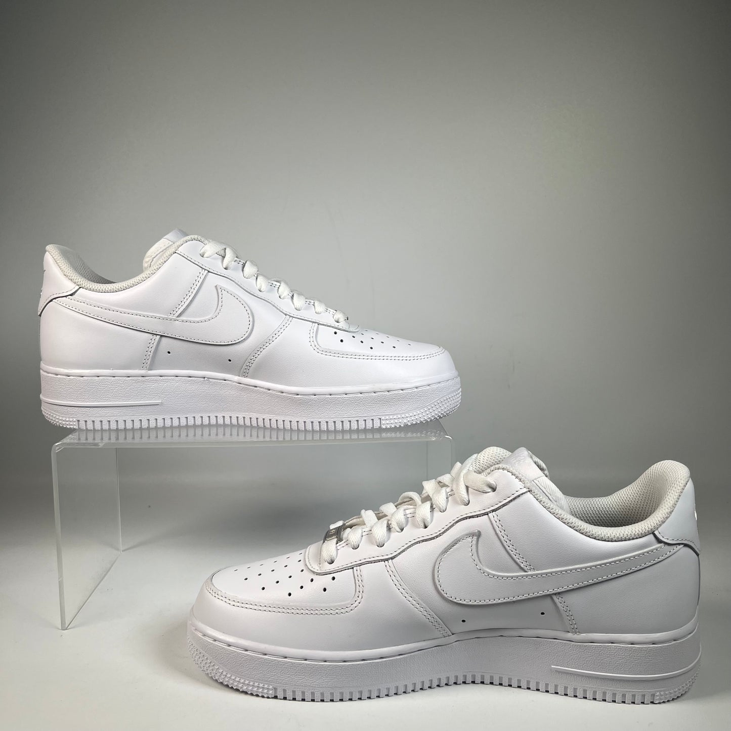 Nike Air Force 1 Low White (2026) Size 9.5 NEW s22341