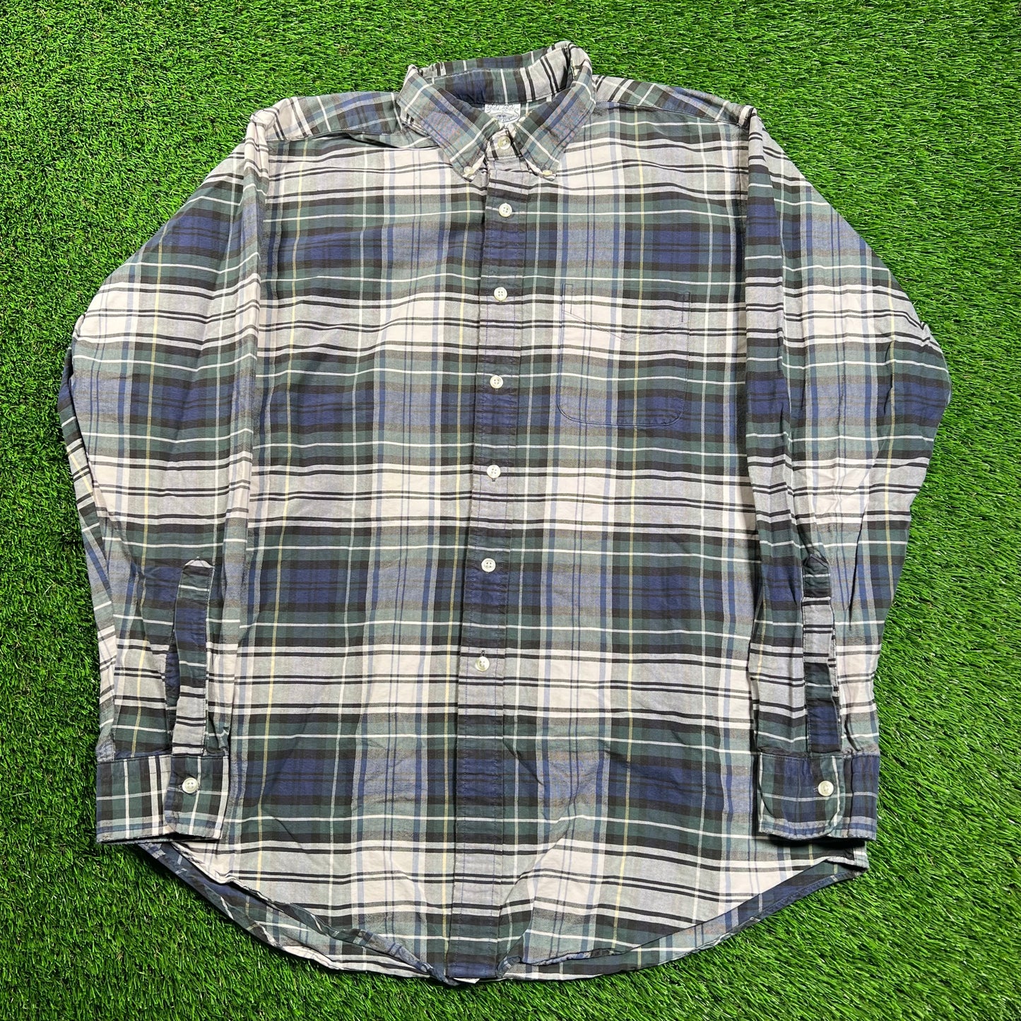 1990s Brooks Brothers Plaid Button Down Shirt Size Large USED v18327