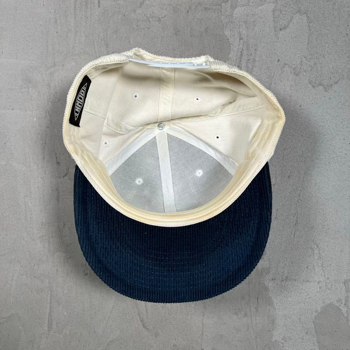 HMDD Detroit White/Navy Corduroy Snap Back Hat USED x18398