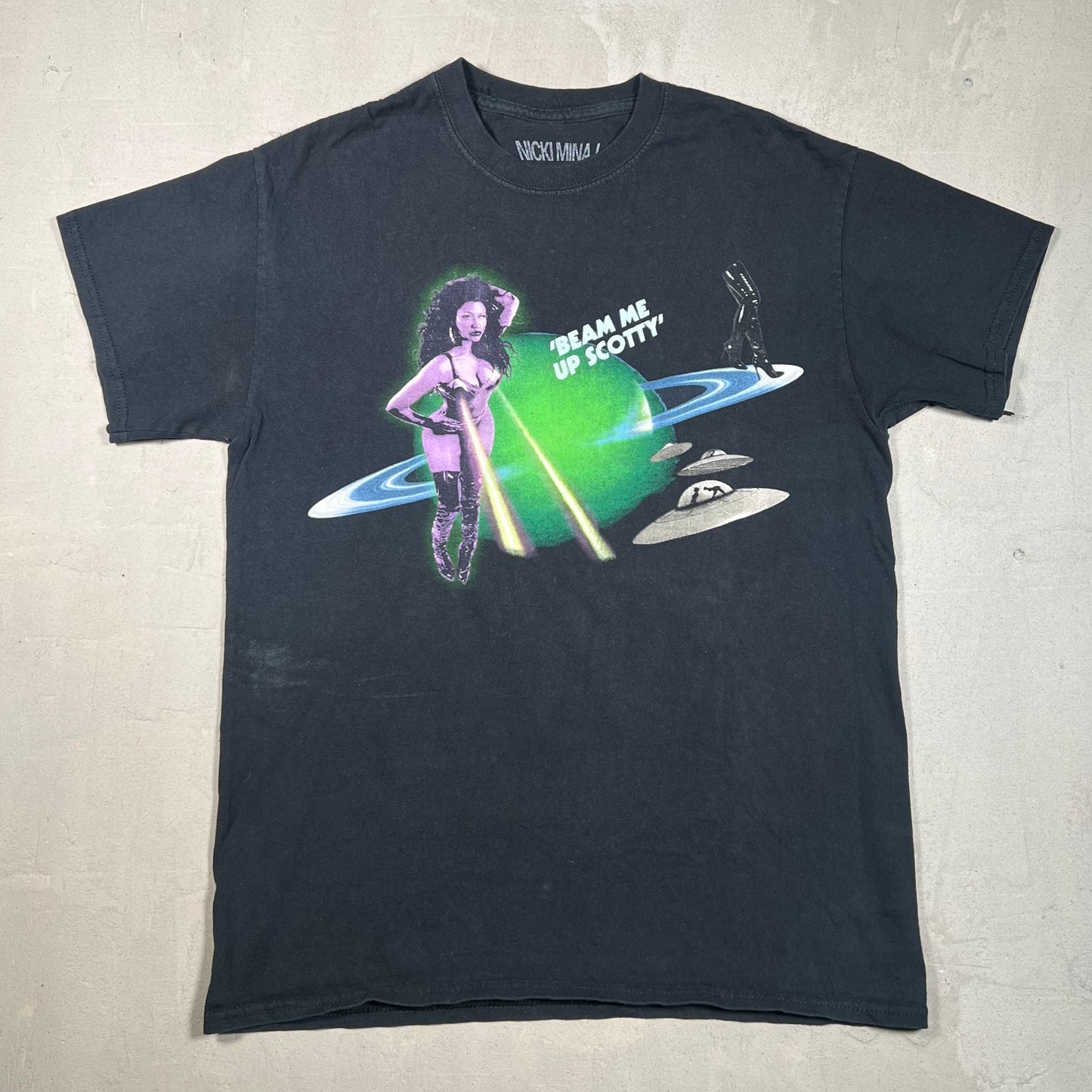 Nicki Minaj Beam Me Up Scotty Black Tee Size Medium USED x17215