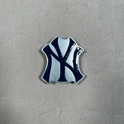 Y2K New York Yankees Navy Blue Belt Buckle NEW v19361
