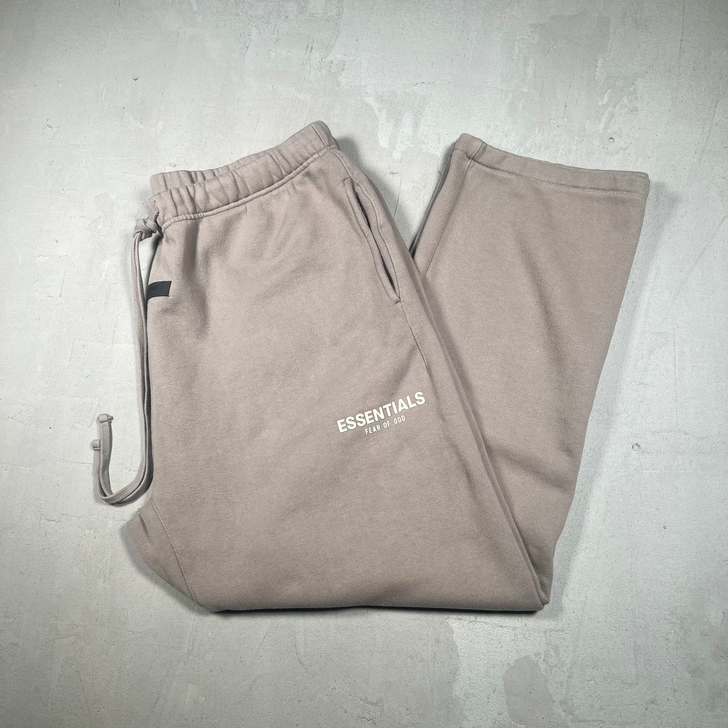 Essentials FOG Fear of God Taupe Brown Sweatpants Size XXL USED x17322