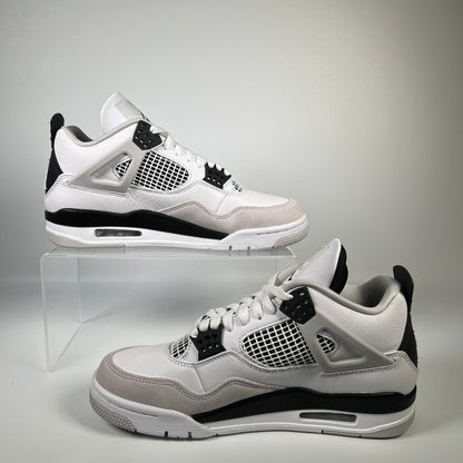 Jordan 4 Military Black (2022) Size 8 NEW s18440