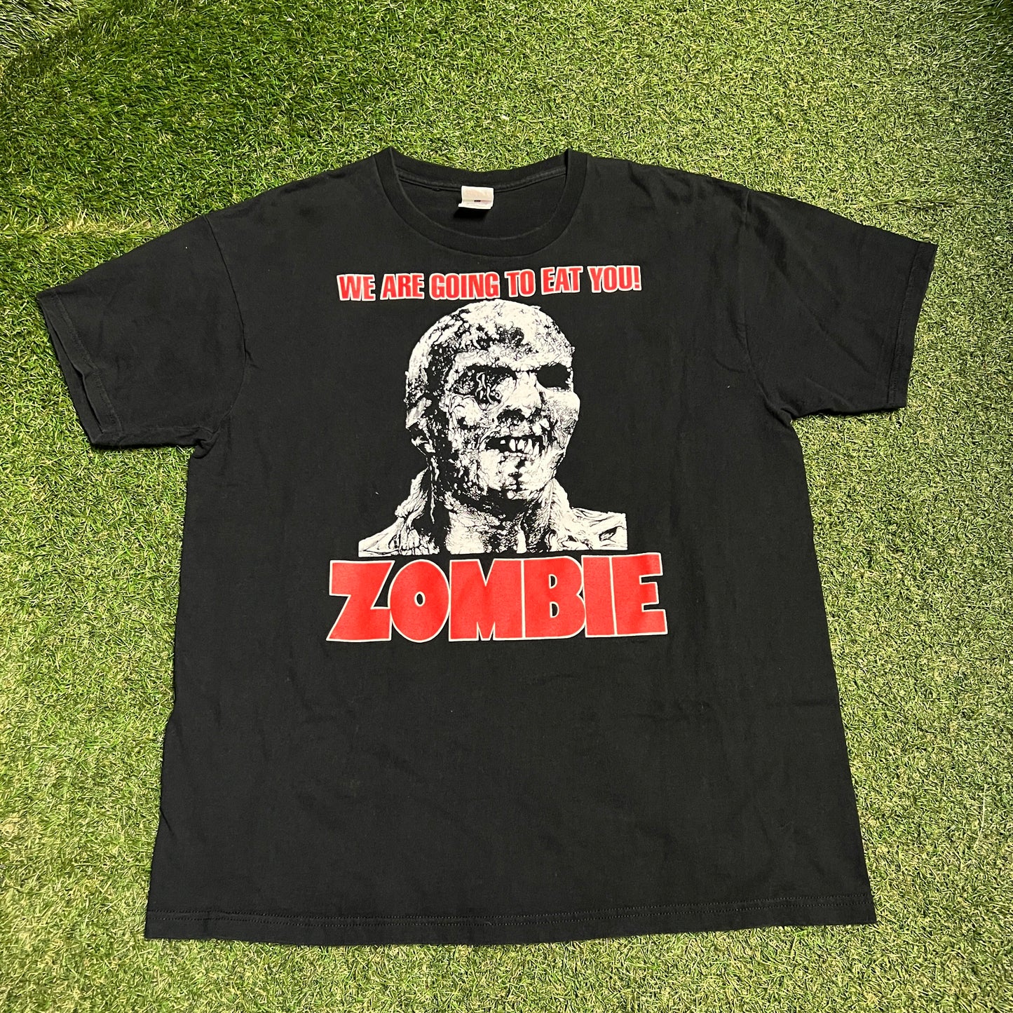 Y2K Zombie "We are Going to Eat You!" Black Tee Size XL USED v16111