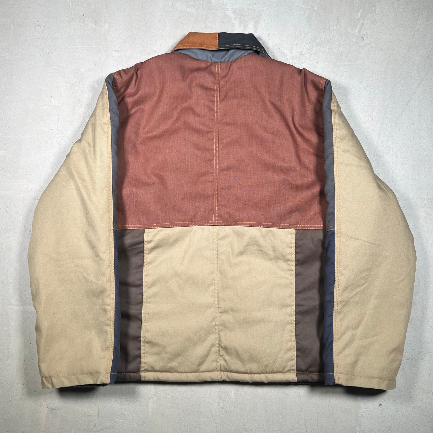 Carhartt Brown Patch Work Custom Work Wear Jacket Size Medium USED v19276
