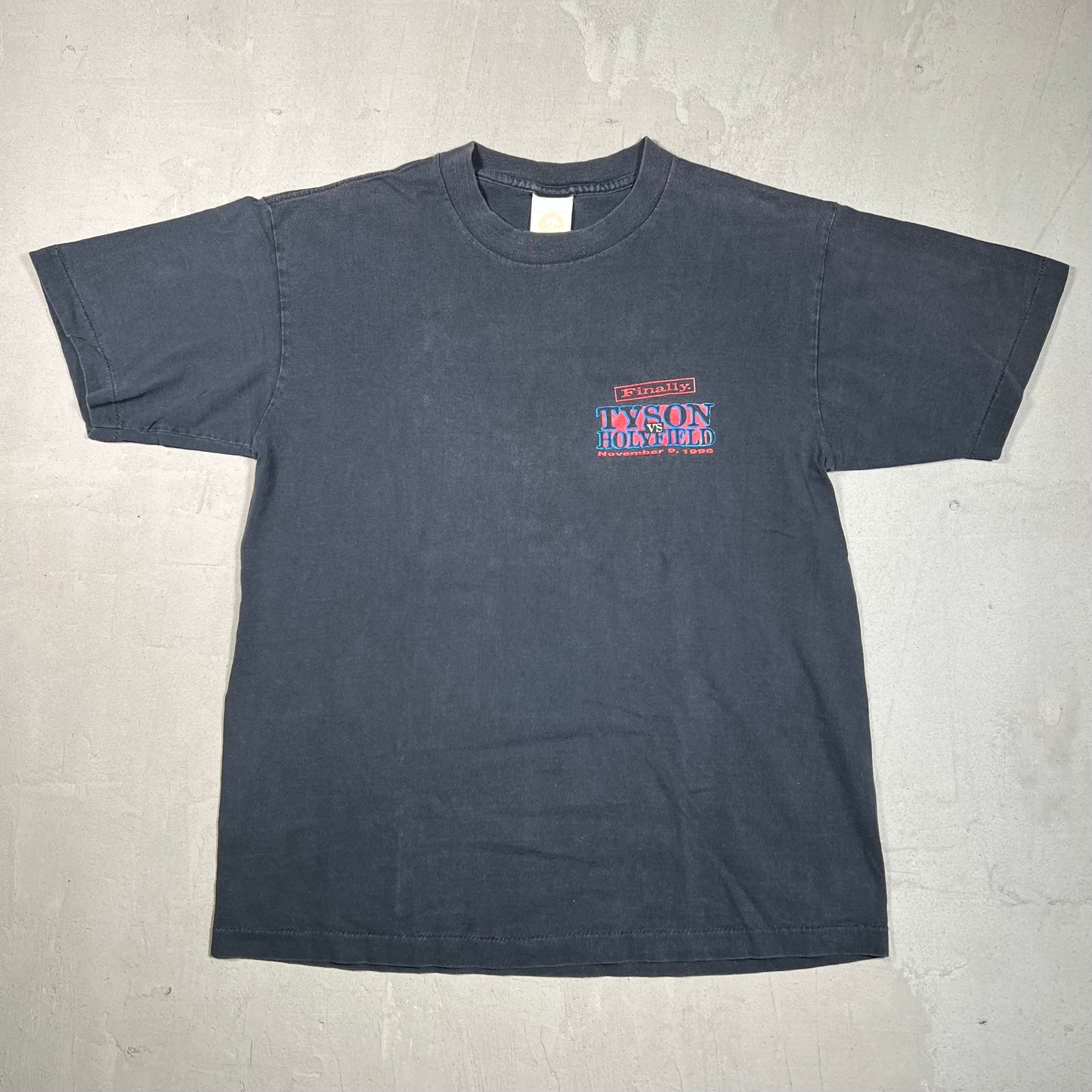 1996 "Tyson Vs HollyField" Black Tee Size Medium USED v19521