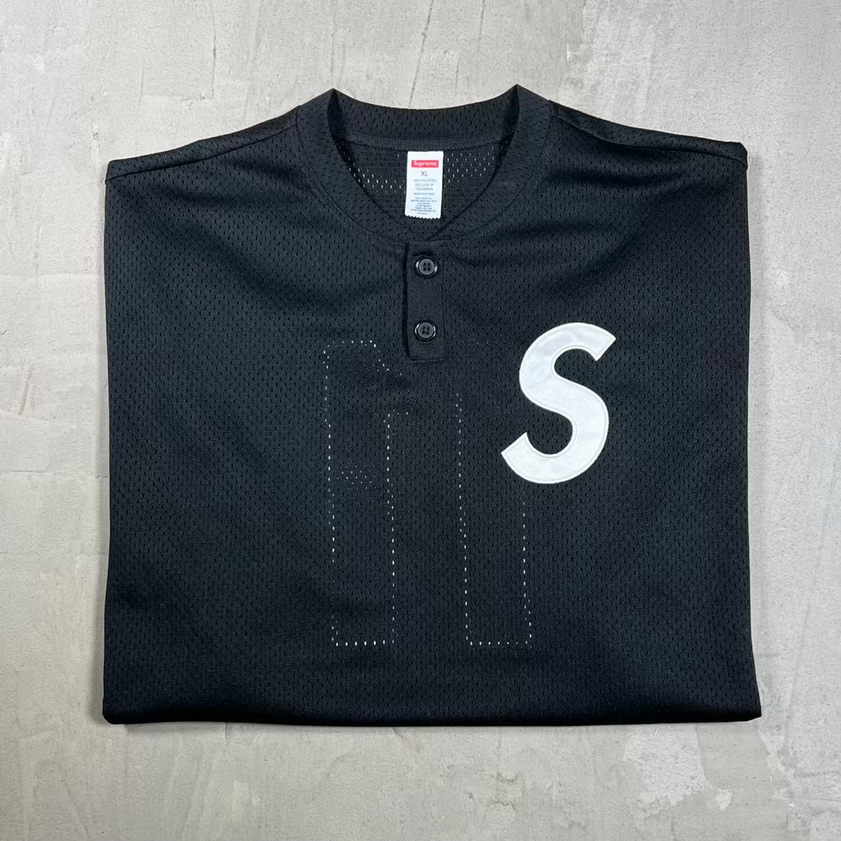 Supreme S Logo Black Baseball Henley (2025) Size XL USED x18983