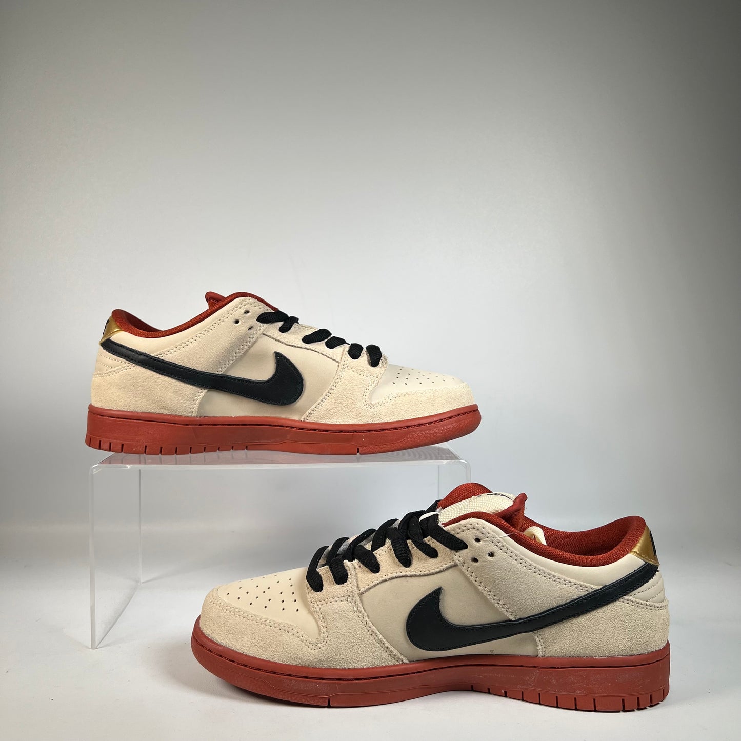 Nike SB Dunk Low Pro Hennessy (2020) Size 9 NEW s21212