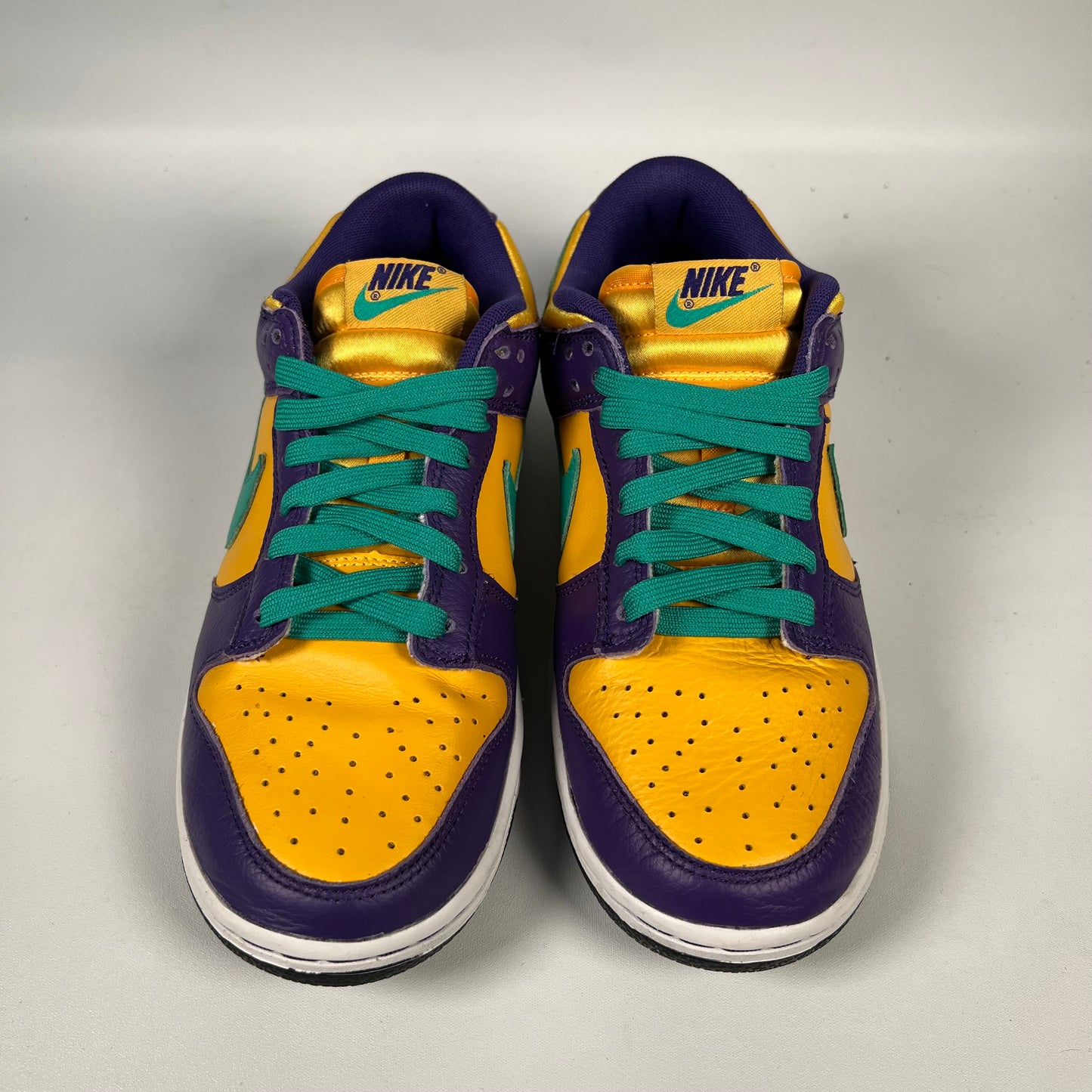 Nike SB Dunk Low Lisa Leslie (2022) Size 5.5m / 7w USED s18890