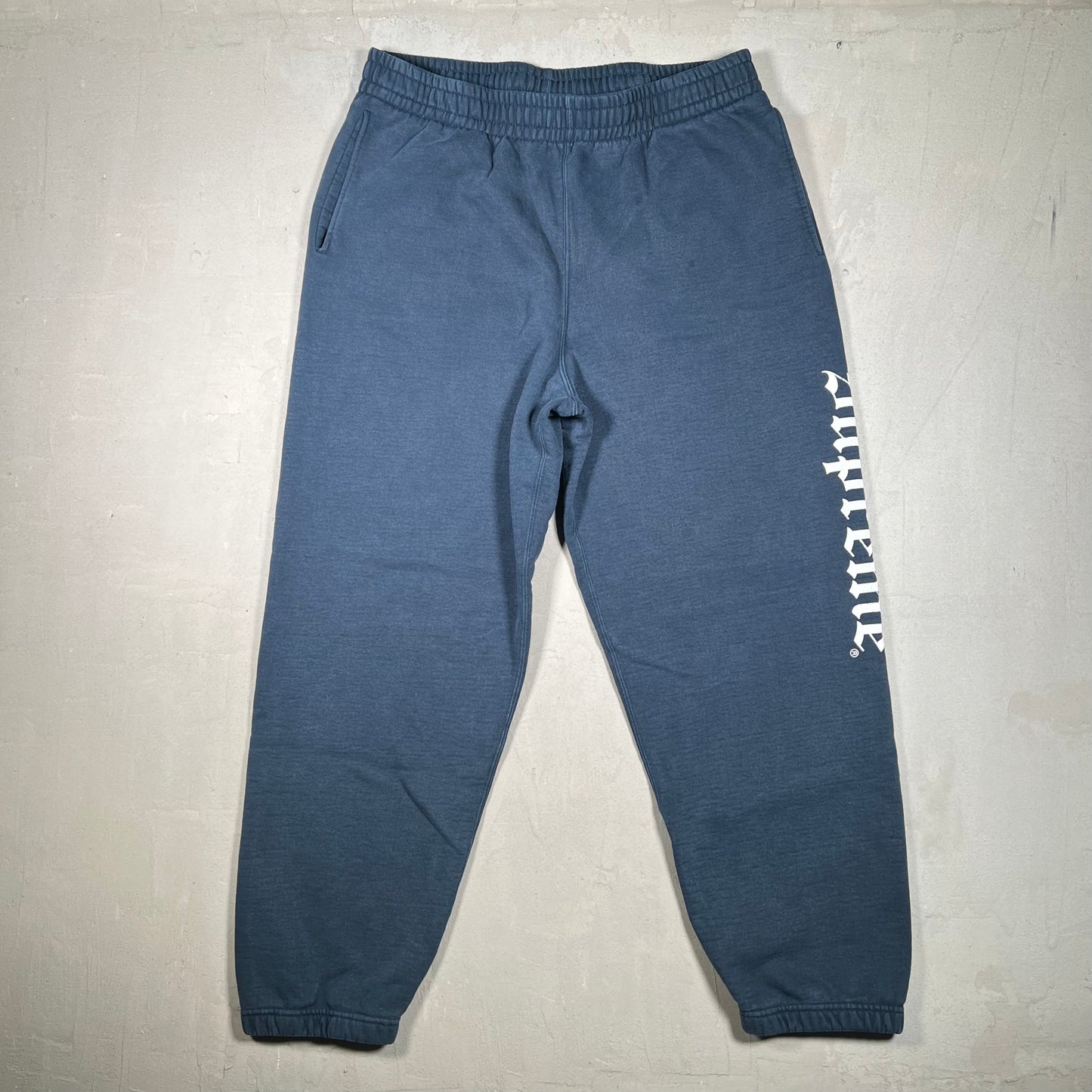 Supreme Old English Navy Sweatpants (2025) Size Large USED x17300