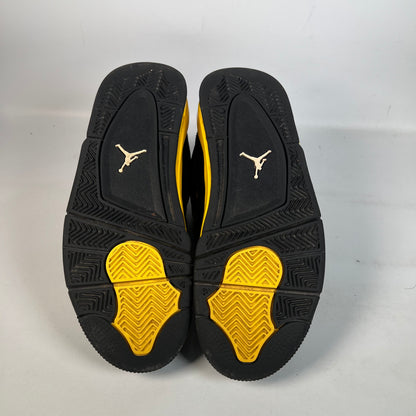 Jordan 4 Thunder (2023) Size 7y USED s22449