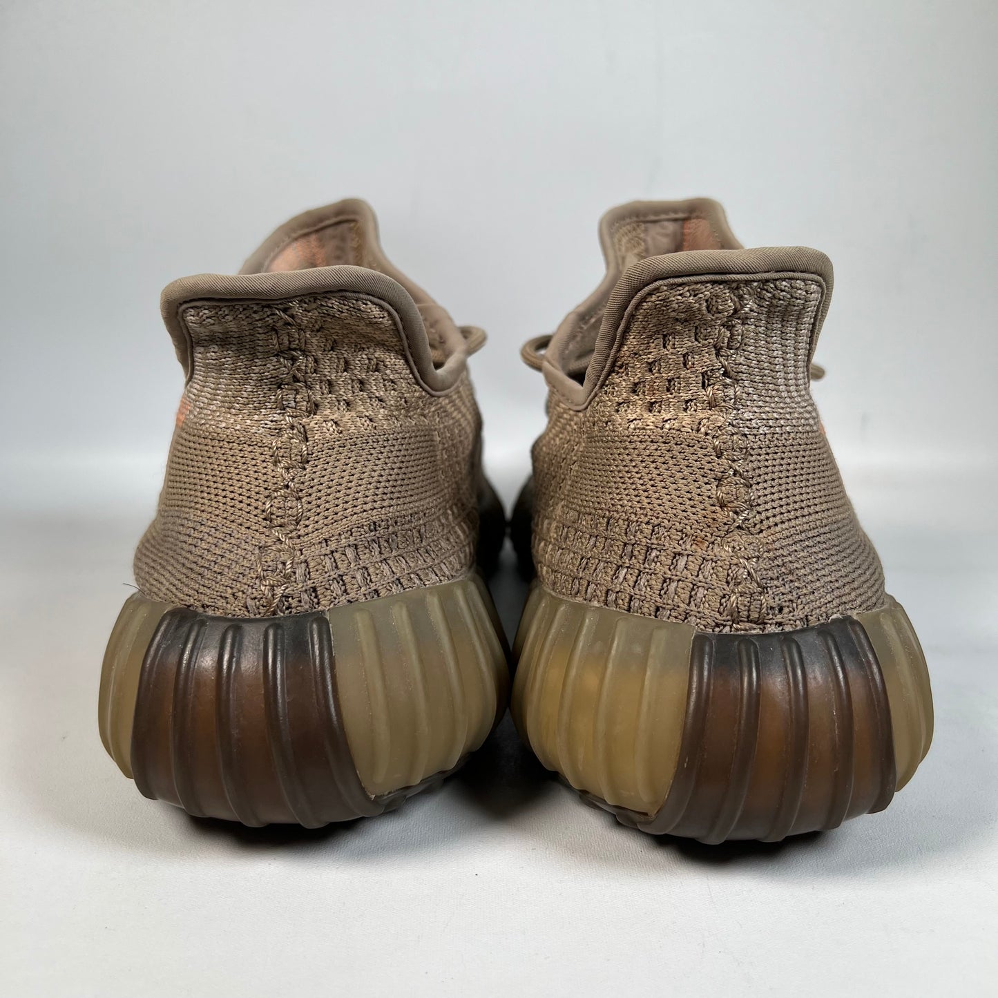Yeezy 350v2 Sand Taupe (2020) Size 12 USED s22298
