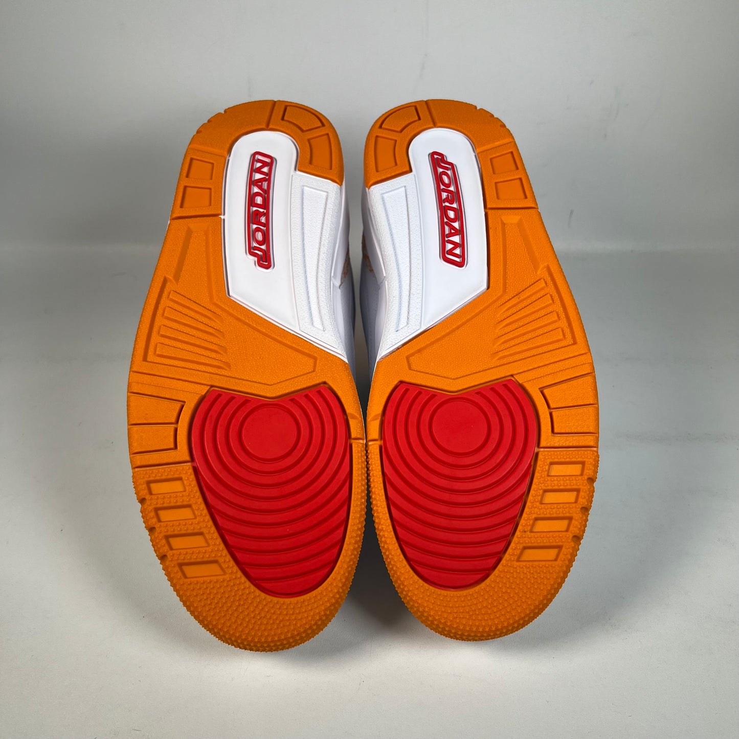 Jordan 3 Orange Citrus (2026) Size 8.5M/10W s22207