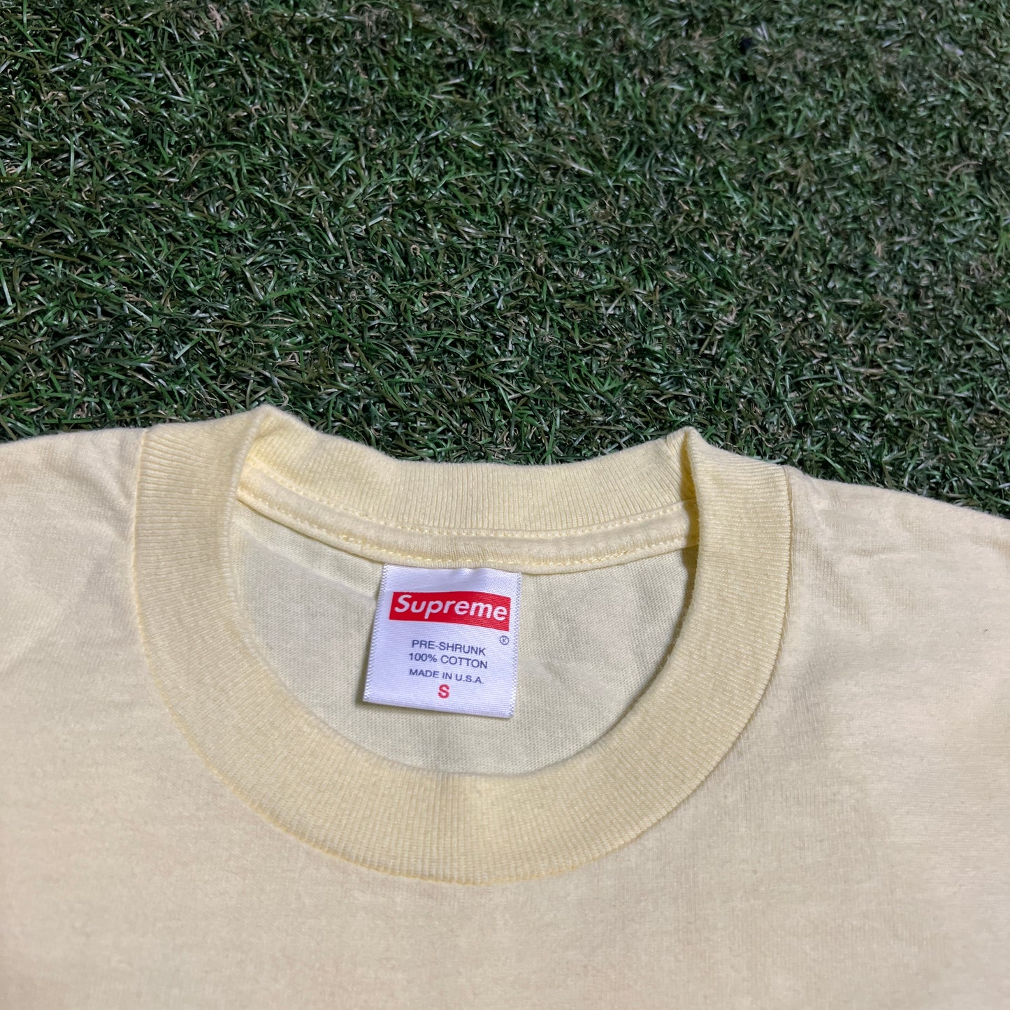 Supreme Lil' Kim Yellow Portrait Tee Size Small USED x14086
