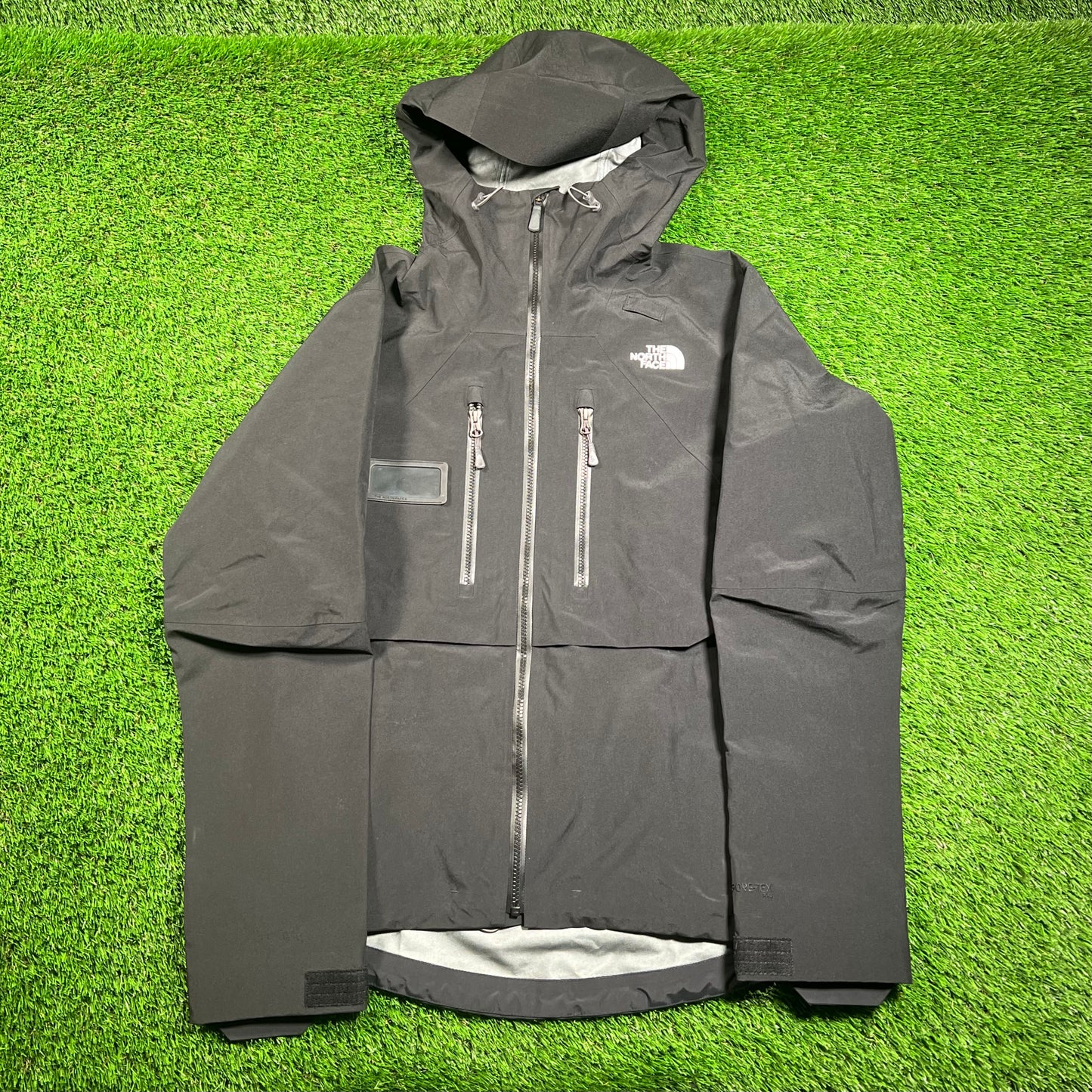 The North Face Black Gor-Tex Jacket Size Small NEW x16512