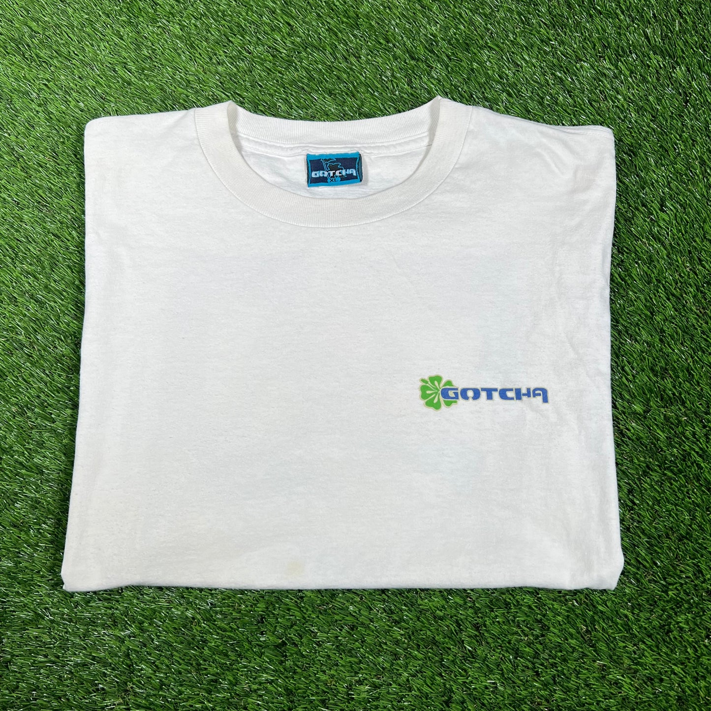 1997 Gotcha White Surf Tee Size XL USED v17382