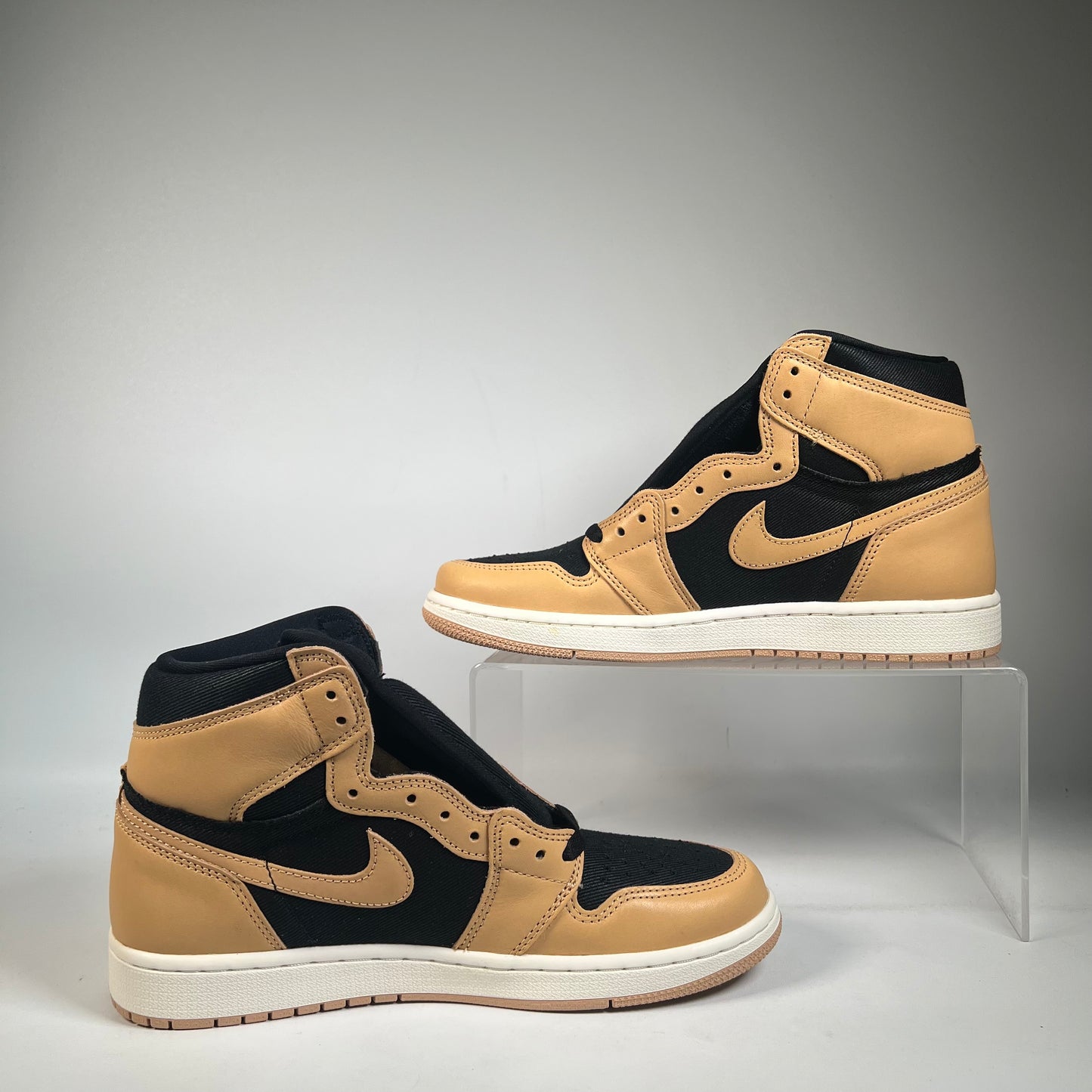 Jordan 1 High Heirloom (2022) Size 8.5 NEW s21420