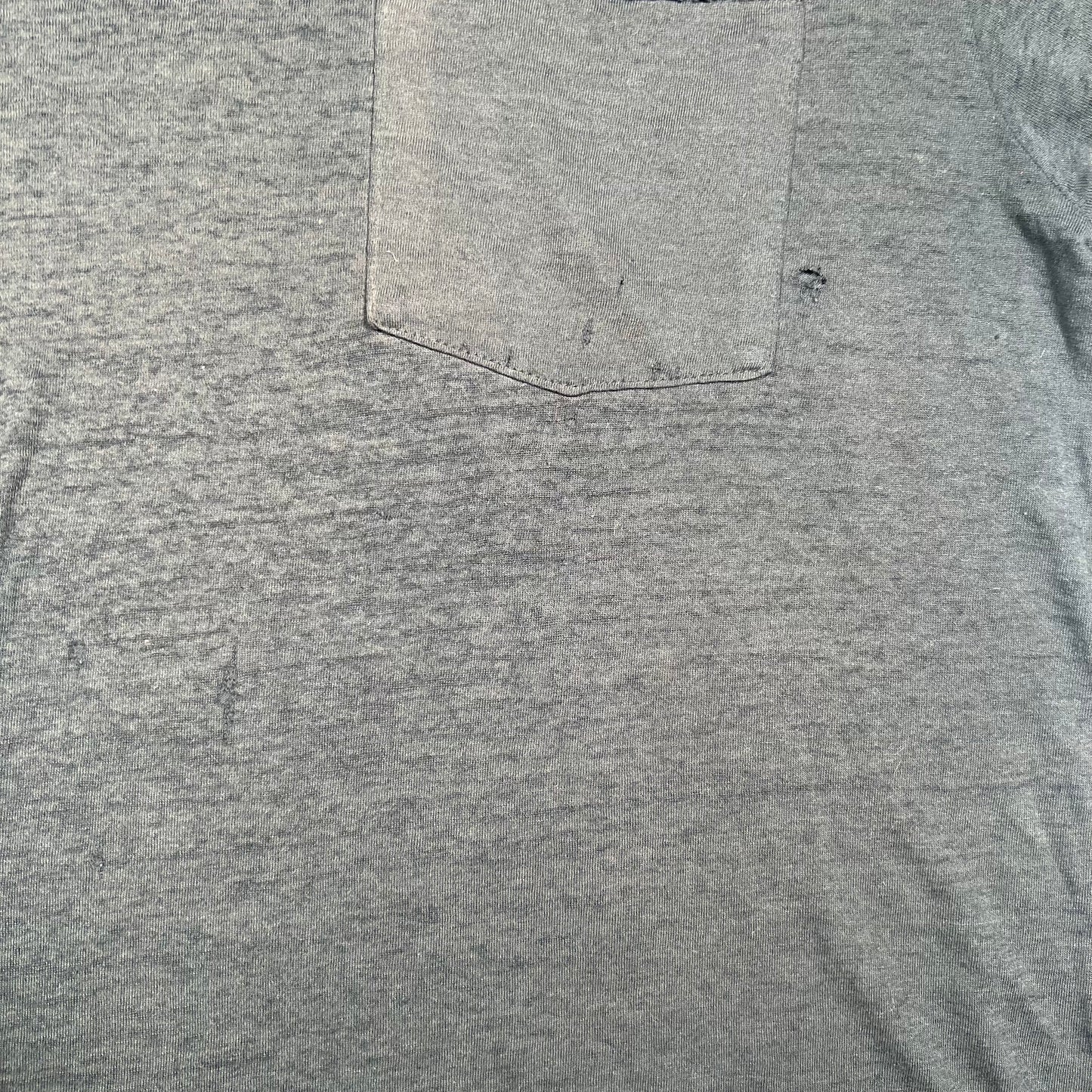 1990s Fruit of the Lom Black Pocket Tee Size Large USED v19174