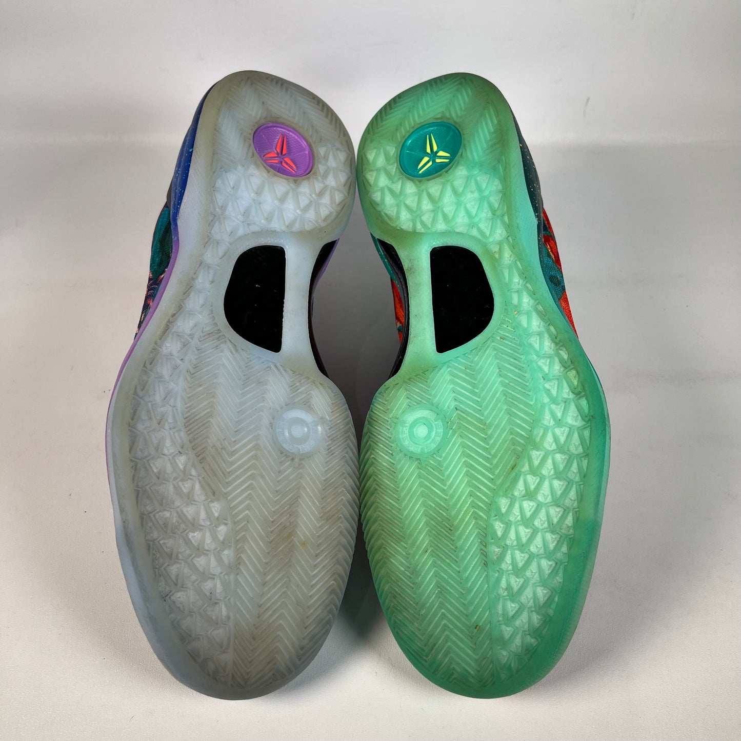 Kobe 8 What The (2025) Size 10.5 USED s22374