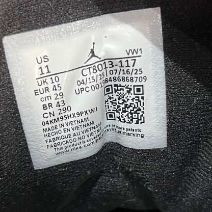 Jordan 12 Taxi (2025) Size 11 USED s22490