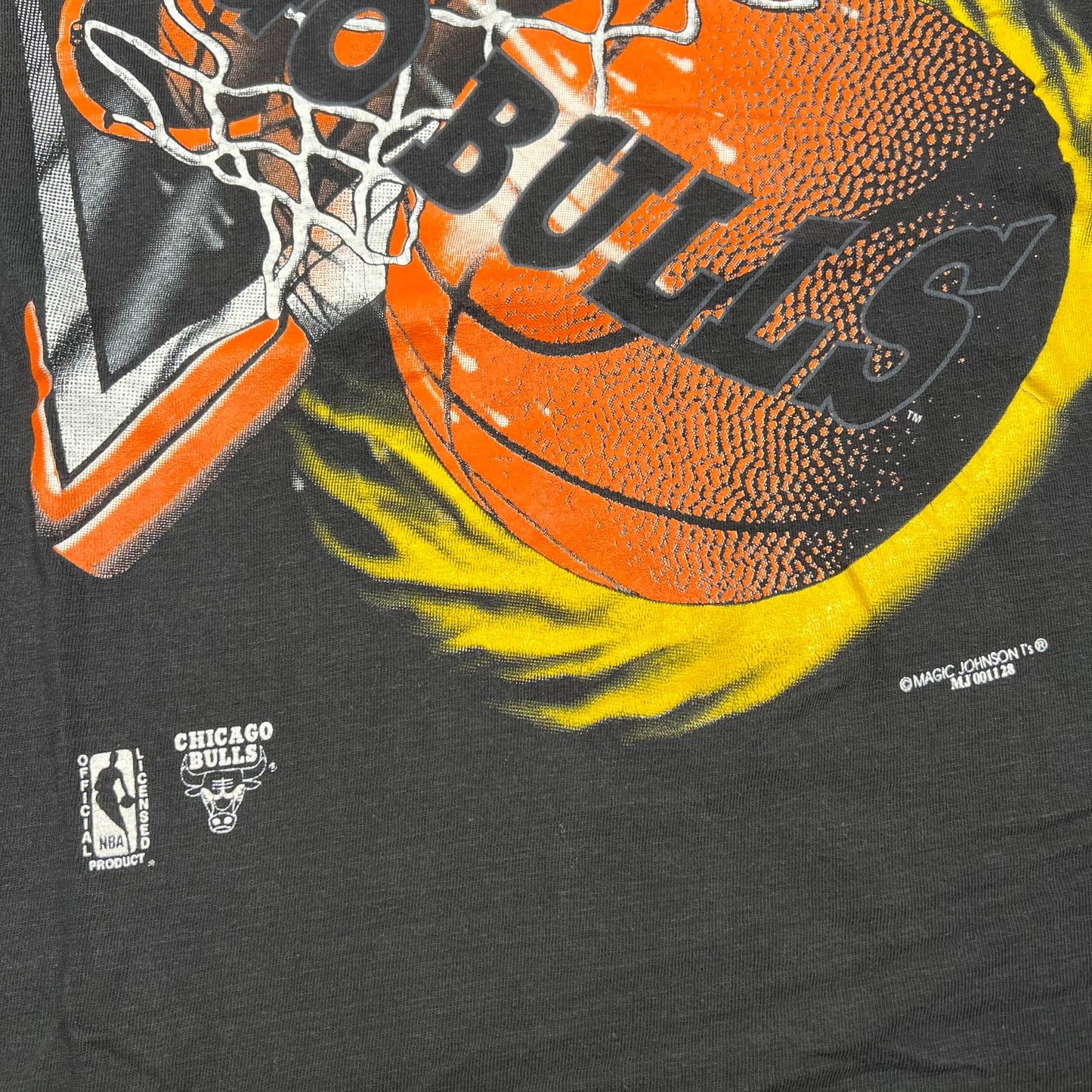 1990s Chicago Bulls Flaming Dunking Ball Black Tee Size XL USED v17807