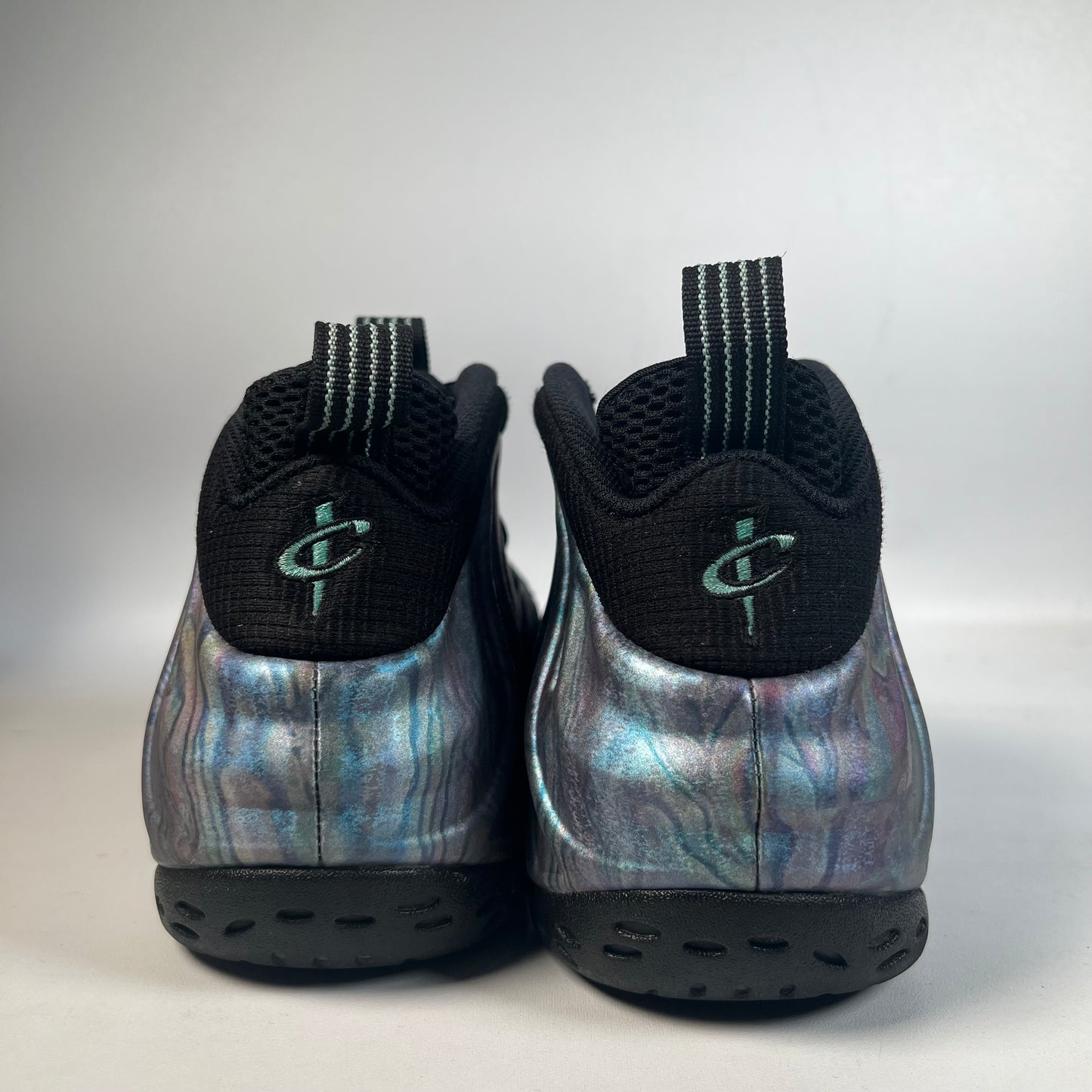 Nike Air Foamposite One Abalone (2018) Size 10.5 USED s22359