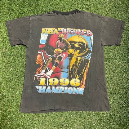 1996 Chicago Bulls World Champs Rap Style Black Tee Size XL USED v16048