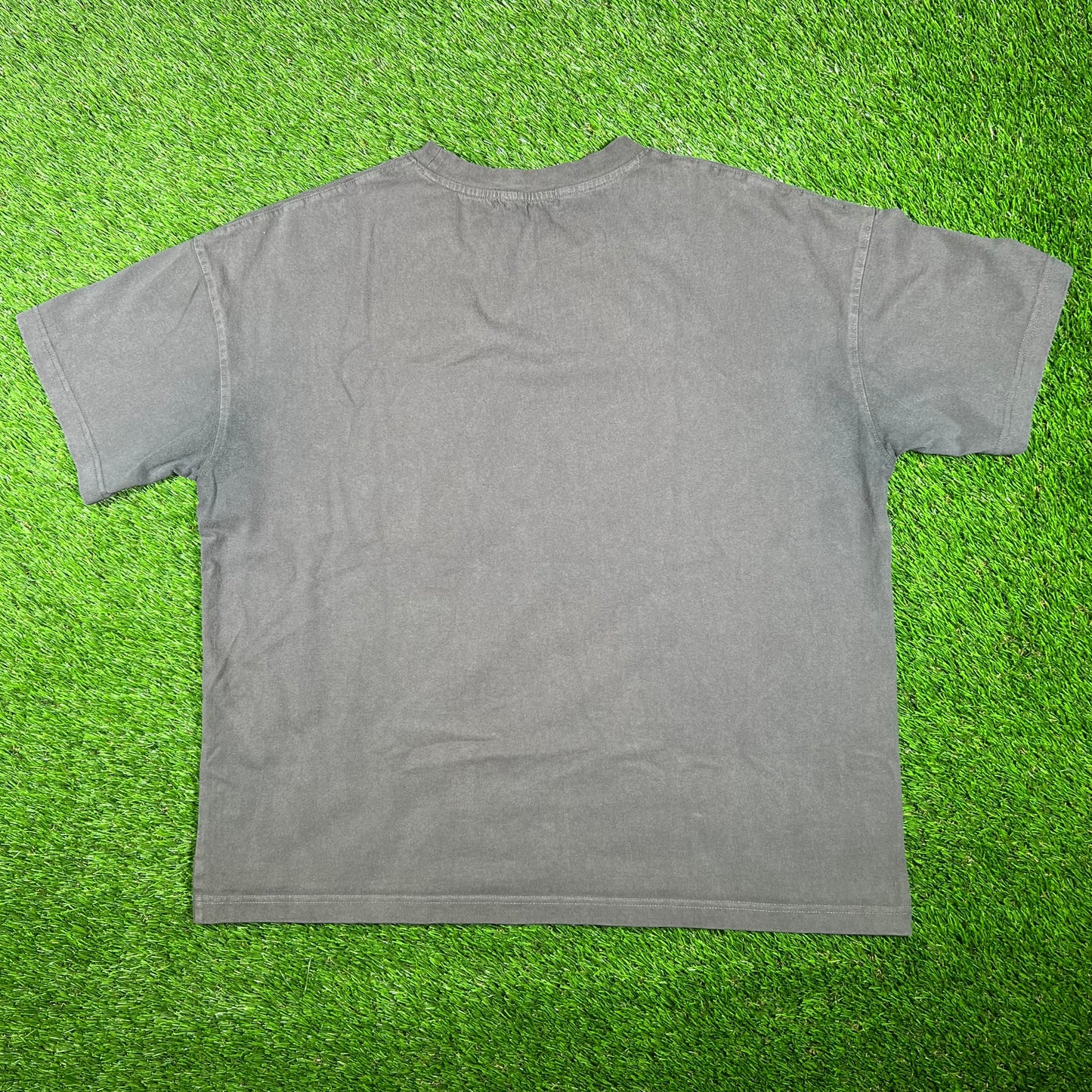 Vale Victory Gold Ring Grey Tee Size Medium USED x15160