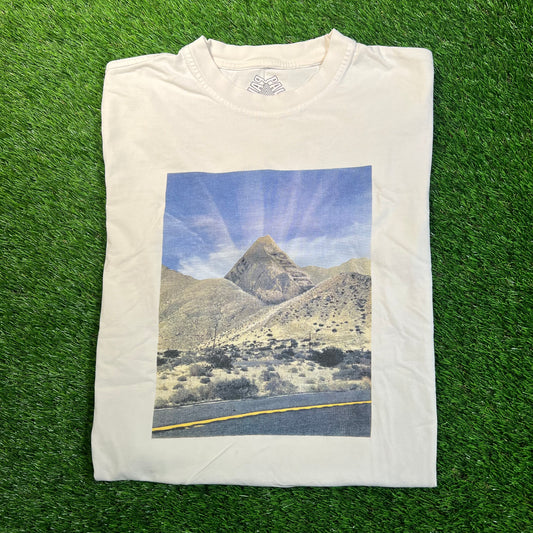Palace White Mountains Tee Size Medium USED x16859