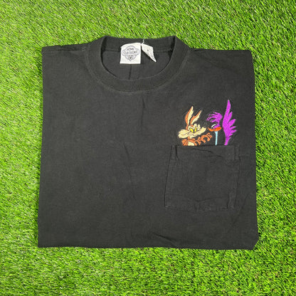 1990s Wile E. Coyote/Road Runner Black Pocket Tee Size Medium USED v17475