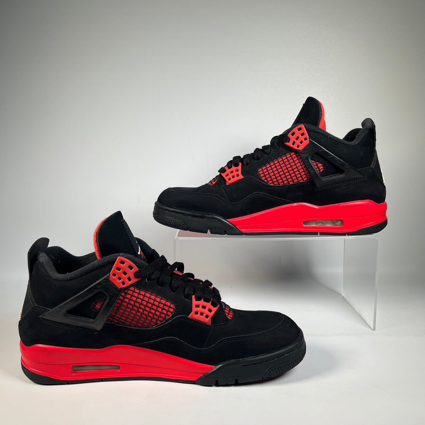 Jordan 4 Red Thunder (2022) Size 10.5 USED s22029