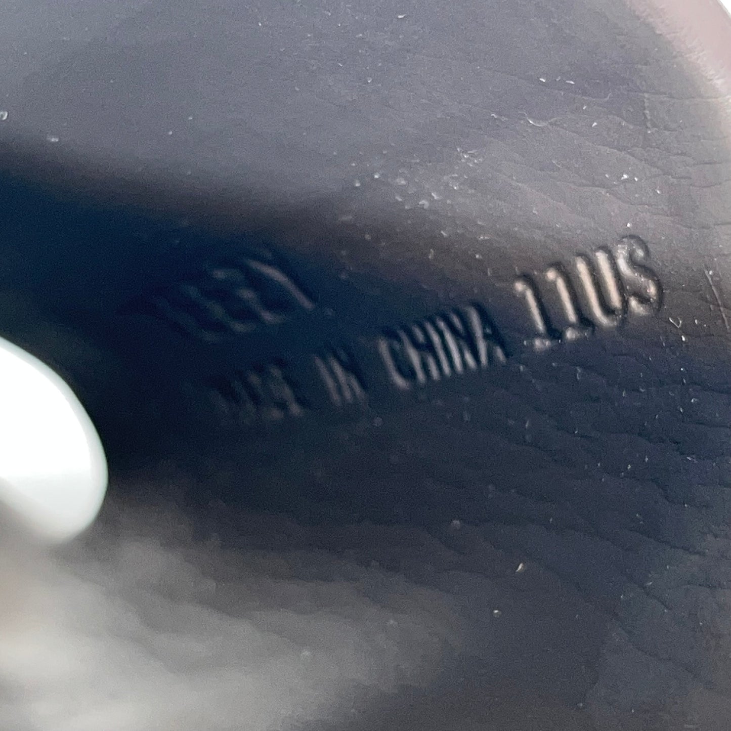Yeezy Slide Soot (2020) Size 11 USED s22047