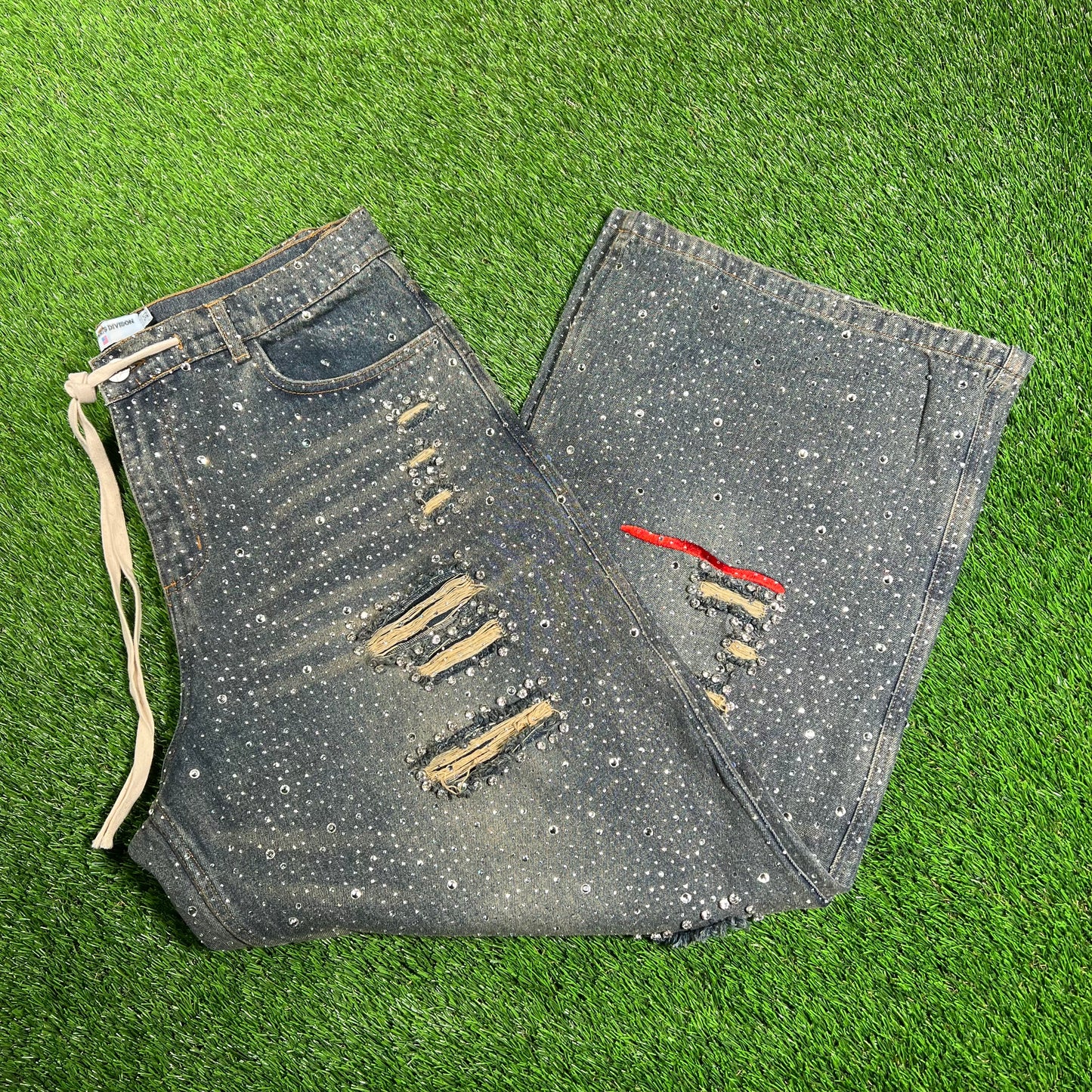 Vale Forever Rain Rhinestone Denim Jeans Size 30 USED x15667